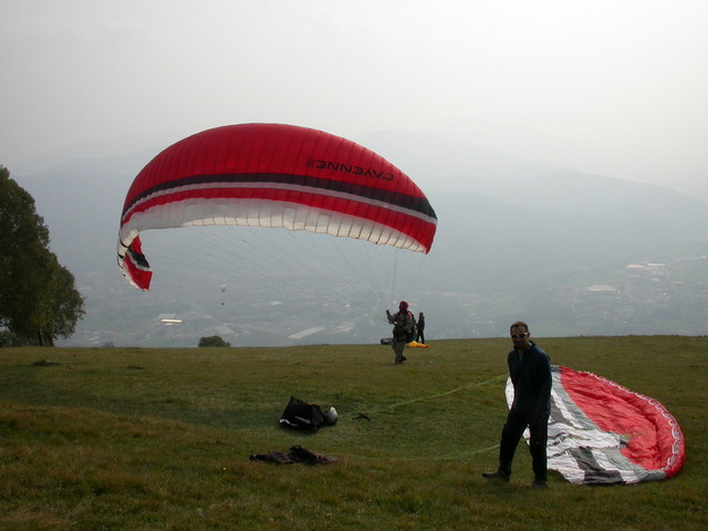 Rudi e Piego in decollo al Farno